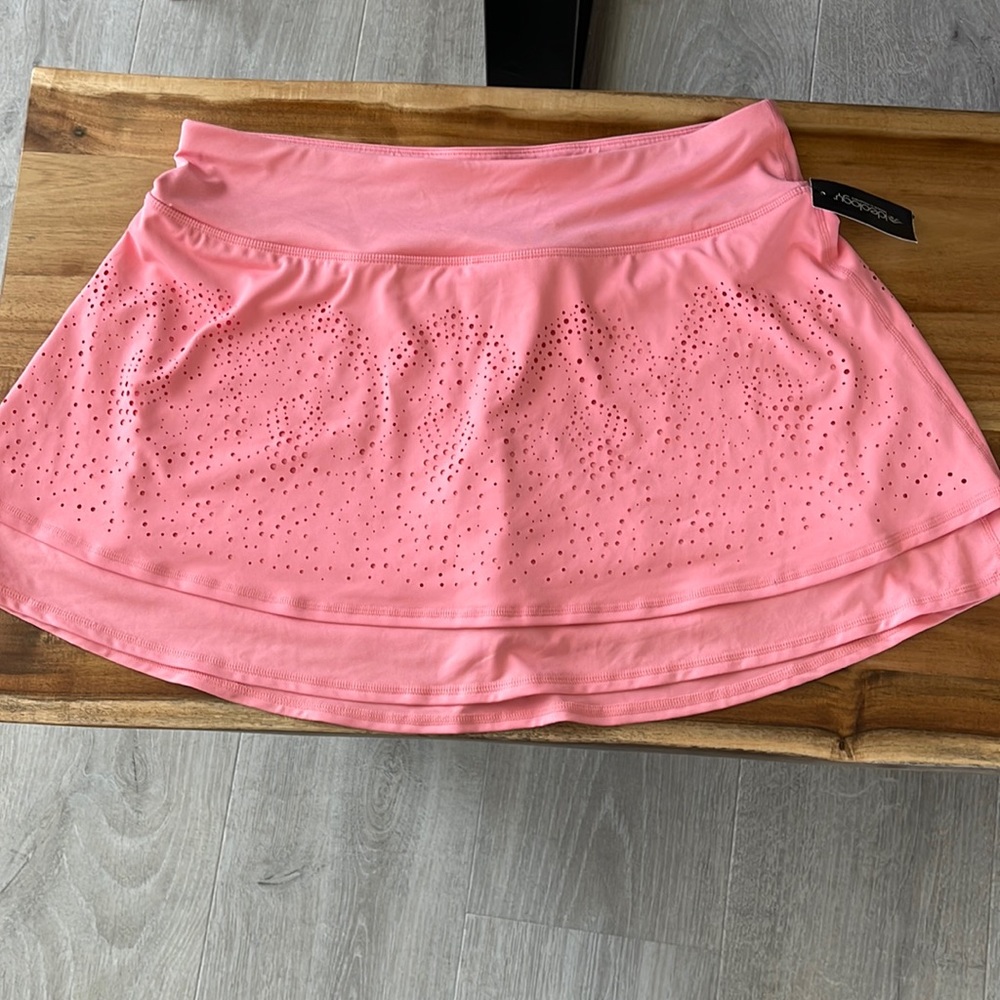 NWT Ideology skirt with attached shorts size L